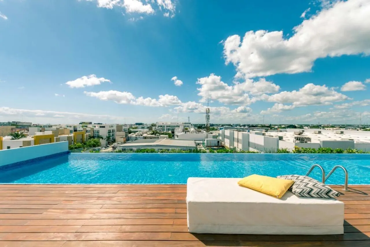 The City Condos By Menesse Πλάγια Ντελ Κάρμεν 2*,