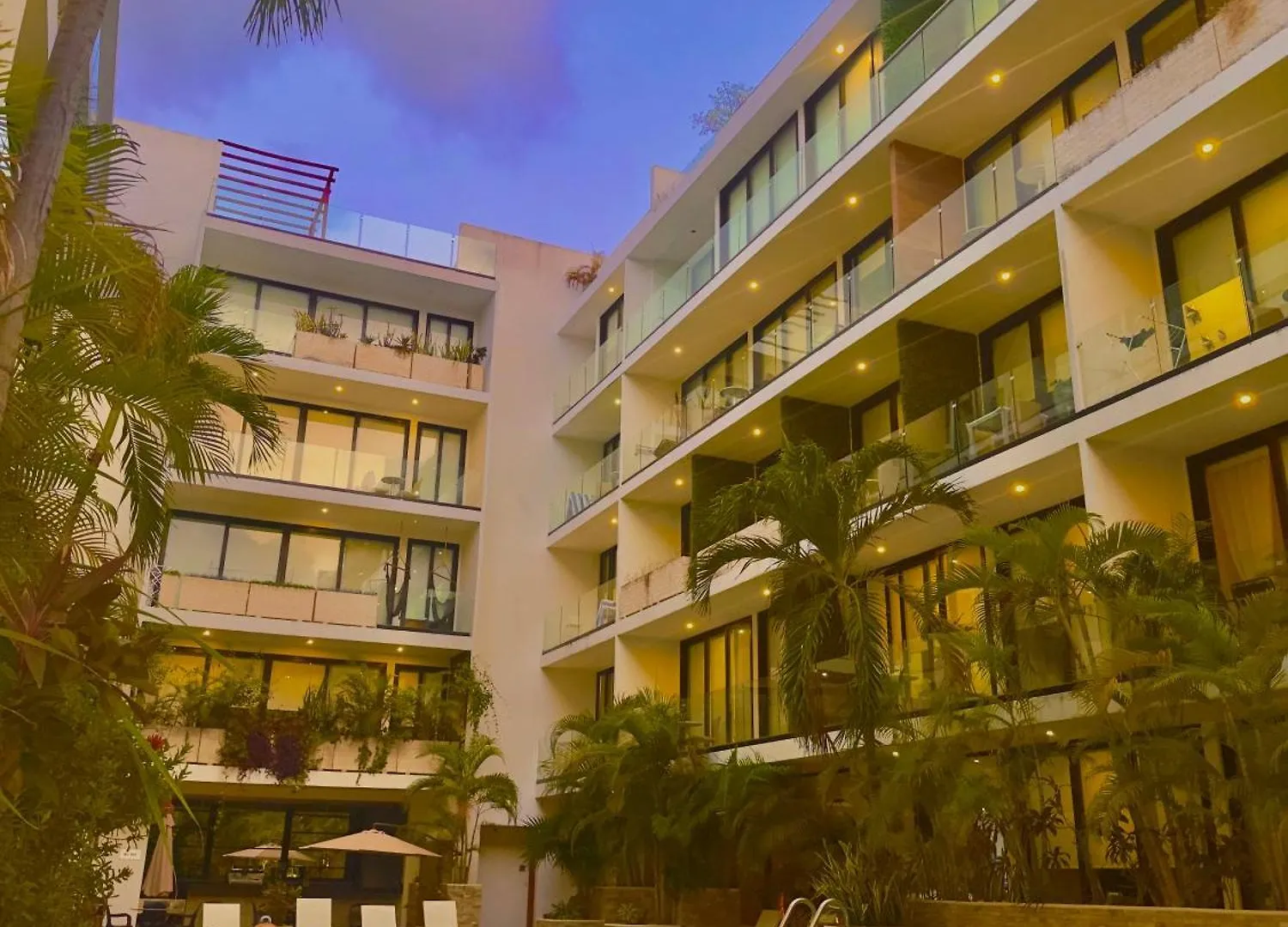 The City Condos By Menesse Πλάγια Ντελ Κάρμεν Πανσιόν
